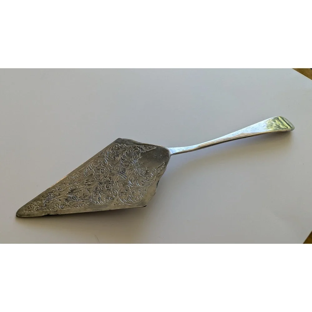 Vintage Silver Plated Etched Floral Cake Pie Server Serrated Edge 10.75 Inch